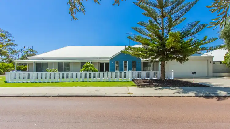 14 Grandmere Parade, Meadow Springs WA 6210