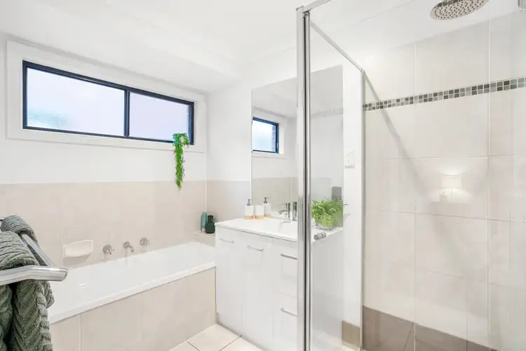 Third view of Homely house listing, 3 Kinley Place, Hillside VIC 3037