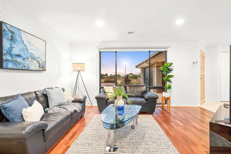 Fourth view of Homely house listing, 3 Kinley Place, Hillside VIC 3037