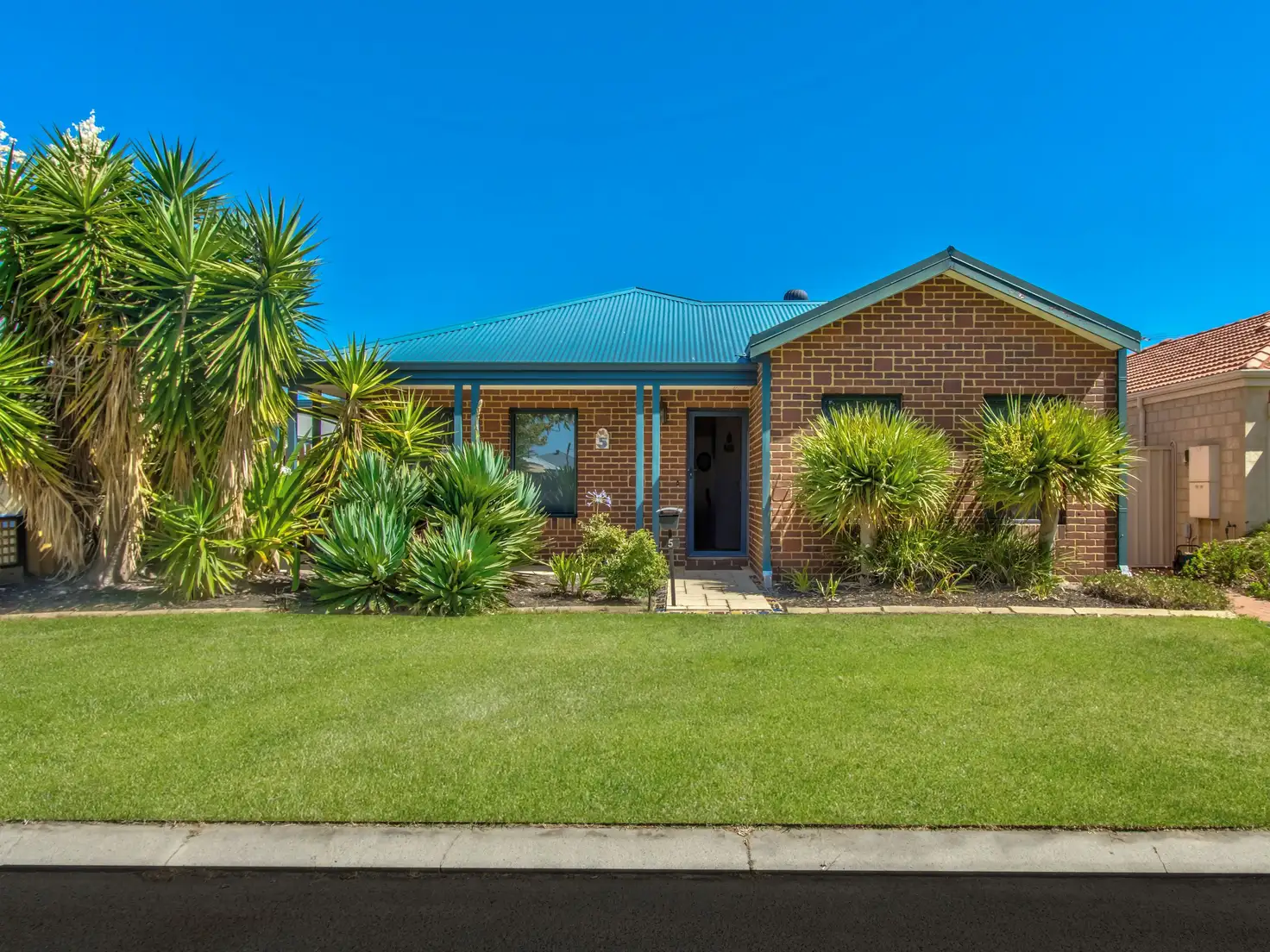 Main view of Homely house listing, 5 Spindrift Boulevard, Rockingham WA 6168