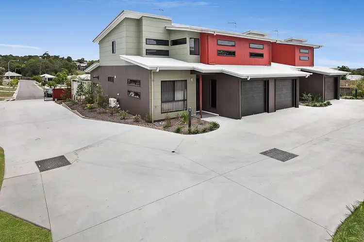 Second view of Homely house listing, 5/12 Mandi Court, Urraween QLD 4655