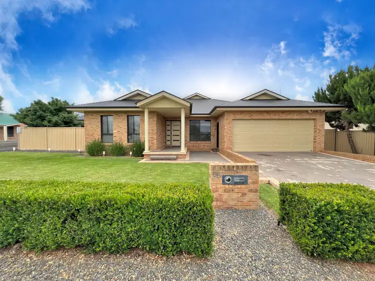 55 McDonnell Street, Forbes NSW 2871