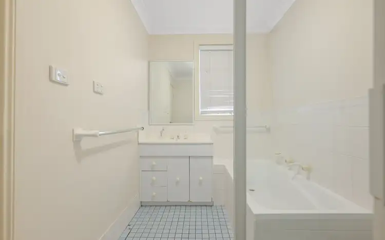 Sixth view of Homely house listing, 8 Stein Place, Glenmore Park NSW 2745