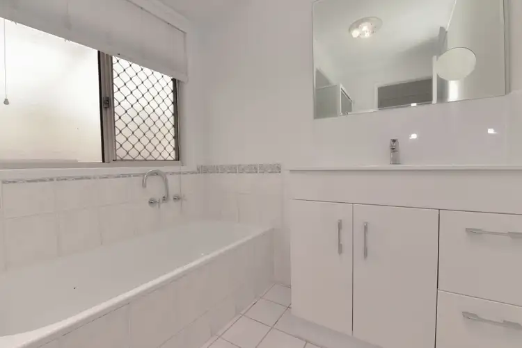 Seventh view of Homely house listing, 8 Sentry Court, Jubilee Pocket QLD 4802