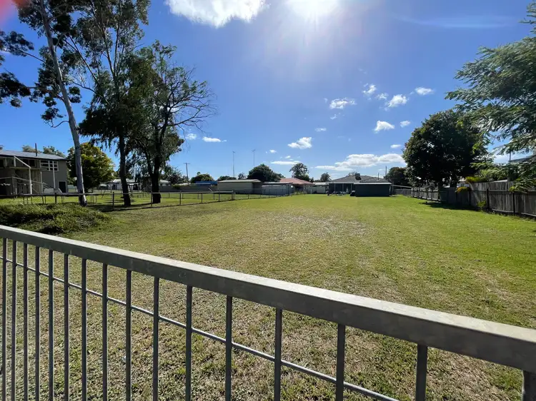 2 Forrest Street, Pittsworth QLD 4356