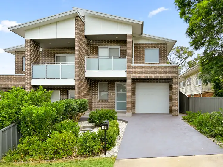 8a Hilltop Crescent, Campbelltown NSW 2560