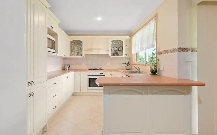 Third view of Homely house listing, 5 Diamontina Avenue, Kearns NSW 2558