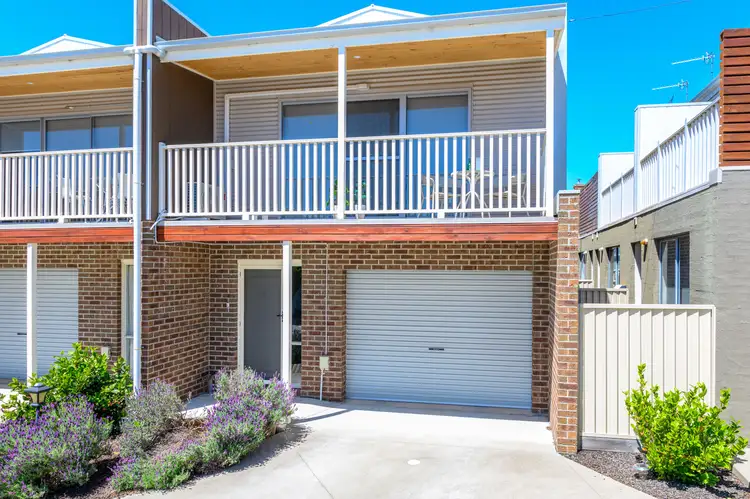 17 Wittig Way, Golden Point VIC 3350