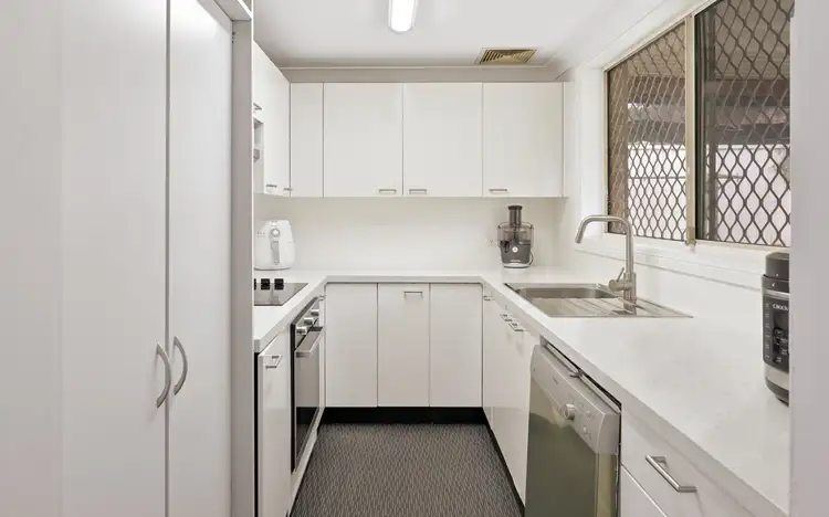 Fifth view of Homely townhouse listing, 27/5 Jacquinot Place, Glenfield NSW 2167