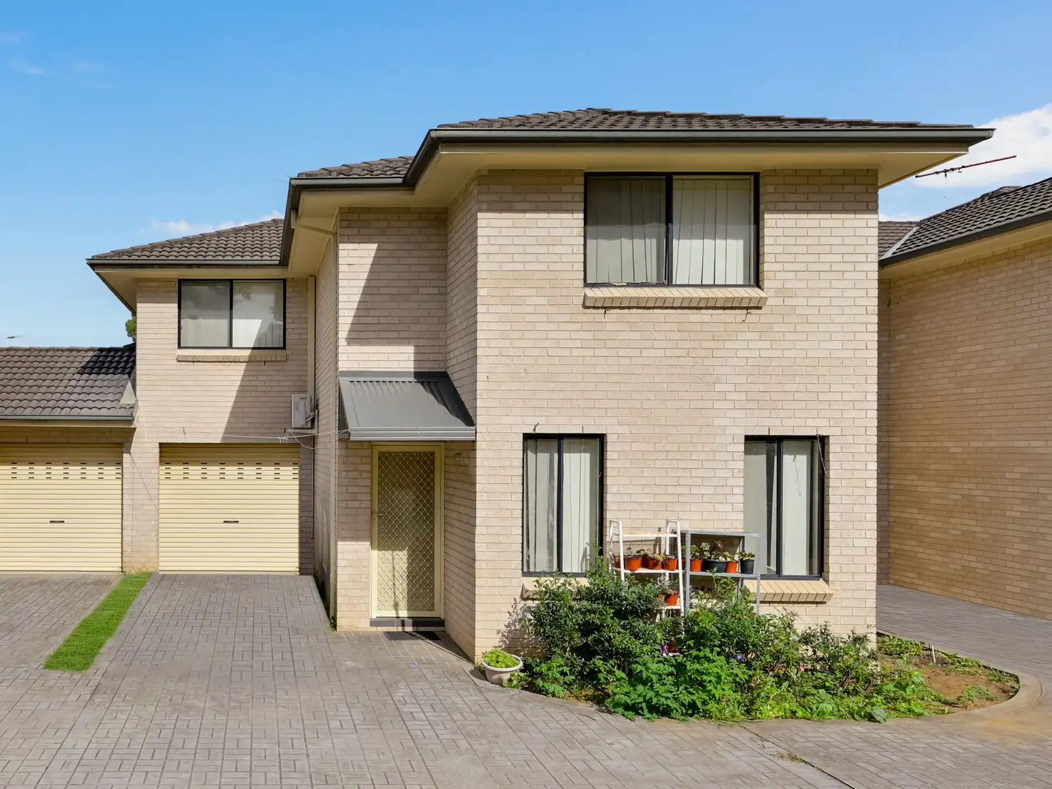 Main view of Homely townhouse listing, 2/2 Baldwin Avenue, Glenfield NSW 2167