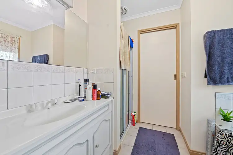 Sixth view of Homely unit listing, 1/17 Grant Street, Drouin VIC 3818