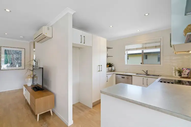 Sixth view of Homely unit listing, 8/14 Dudley Street, Annerley QLD 4103