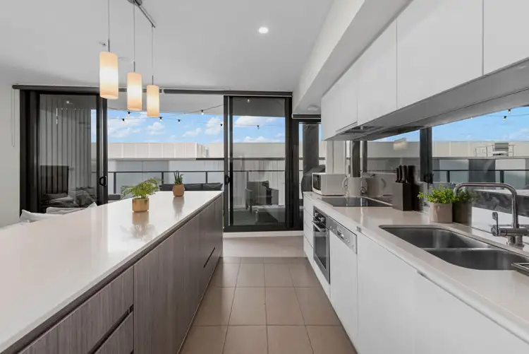 Main view of Homely unit listing, 20610/300 Old Cleveland Road, Coorparoo QLD 4151