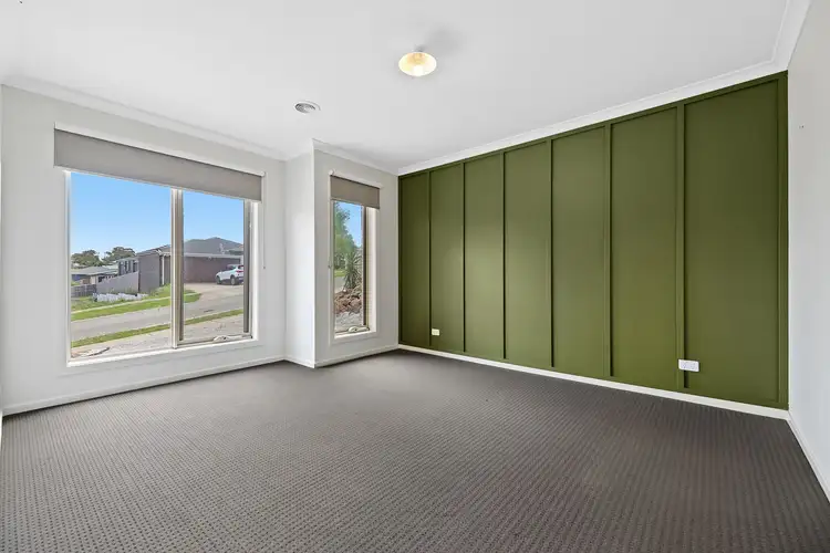 Fifth view of Homely house listing, 30 Buscombe Crescent, Drouin VIC 3818
