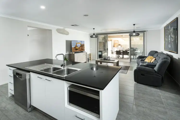Fifth view of Homely house listing, 10 Birkdale Square, Tatura VIC 3616