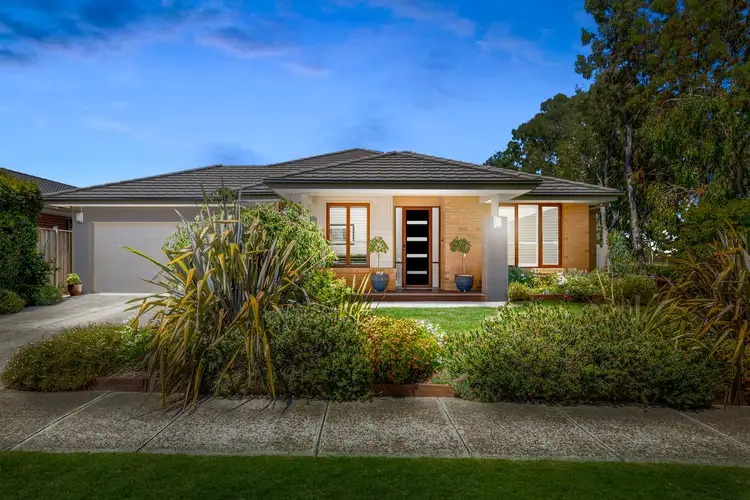 33 Bower Way, Doreen VIC 3754