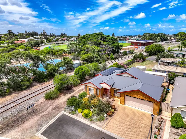 18 Woodrow Way, Goolwa SA 5214