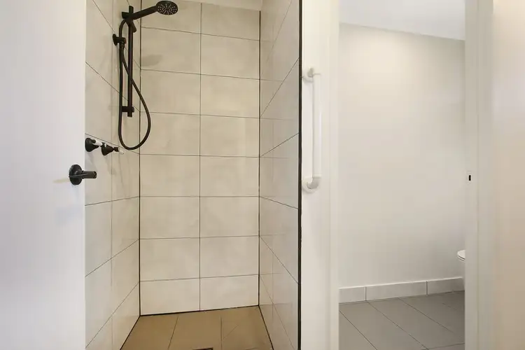 Fourth view of Homely unit listing, 6/611 Prune Street, Lavington NSW 2641