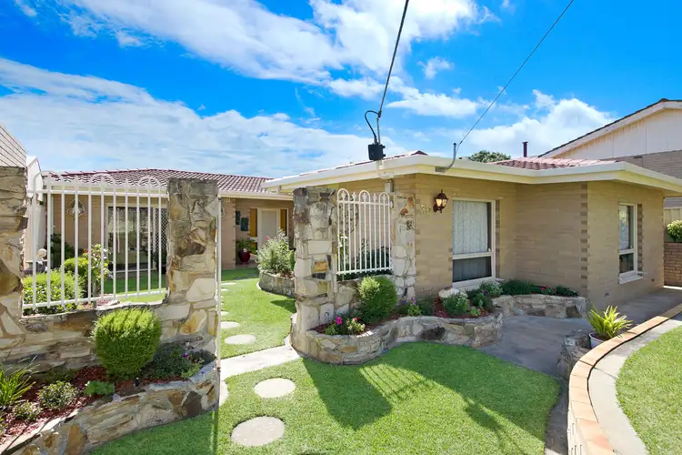 39 Nelson Road, Valley View SA 5093