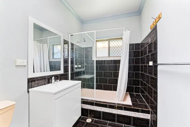 Fifth view of Homely house listing, 94 Woolana Avenue, Halekulani NSW 2262