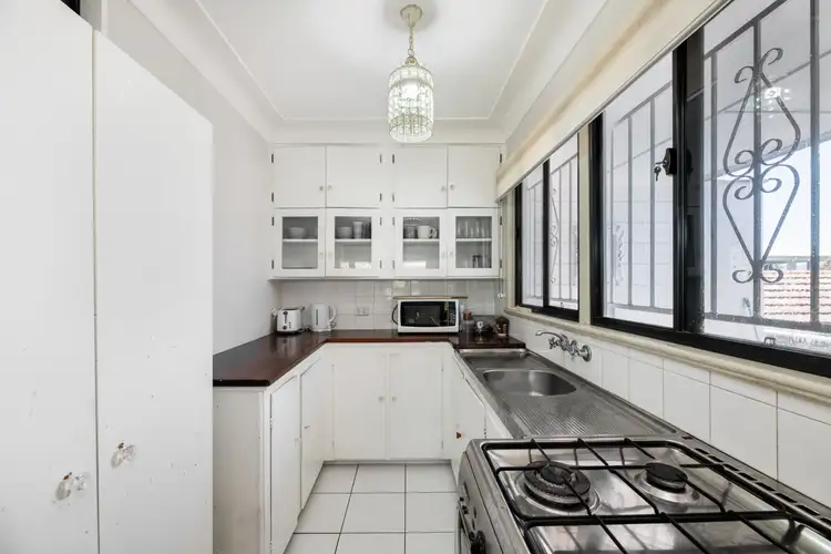 Second view of Homely unit listing, 4/15 Ormond, Ascot QLD 4007