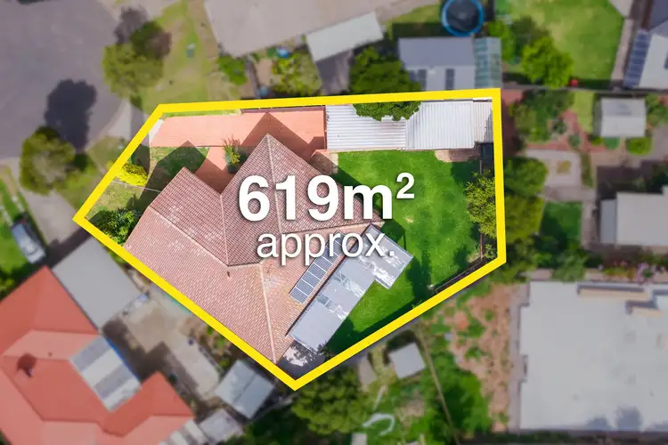 Second view of Homely house listing, 11 Serpentine Court, Werribee VIC 3030