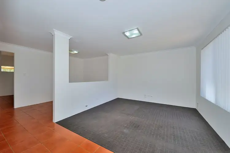 Fifth view of Homely house listing, 39 Kangaroo Entrance, Stratton WA 6056