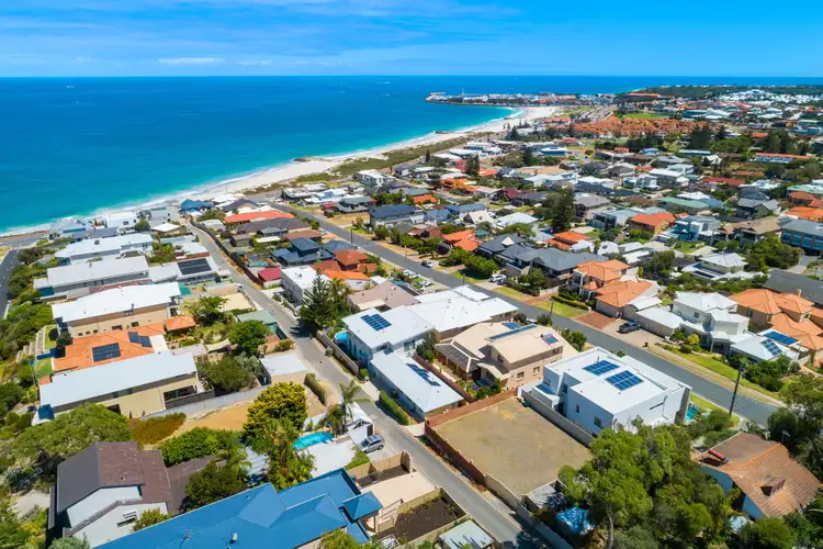 LOT 2, 26 Ross Avenue, Sorrento WA 6020