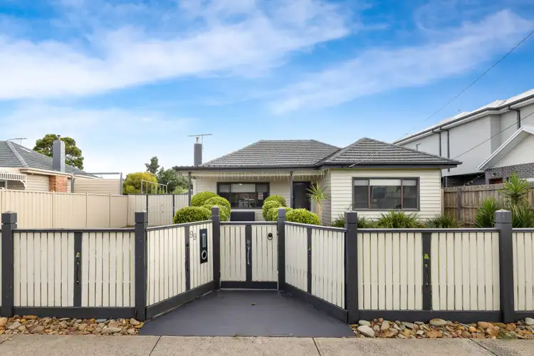 99 Middle Street, Hadfield VIC 3046