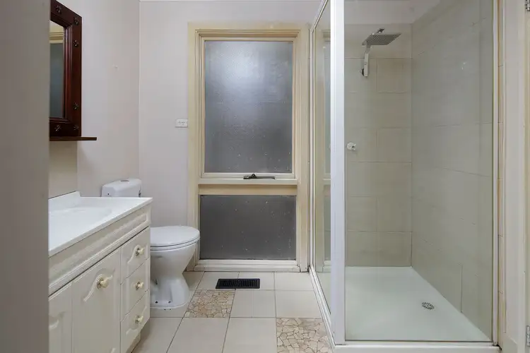 Sixth view of Homely house listing, 18 Kuranda Street, Langwarrin VIC 3910