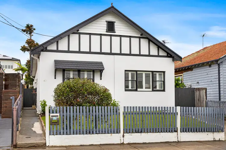 47 Bouvardia Street, Russell Lea NSW 2046