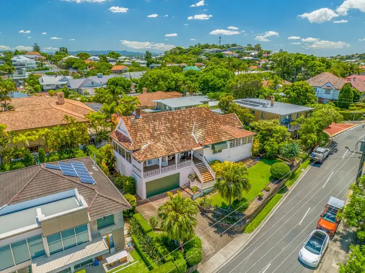 88 Crescent Road, Hamilton QLD 4007