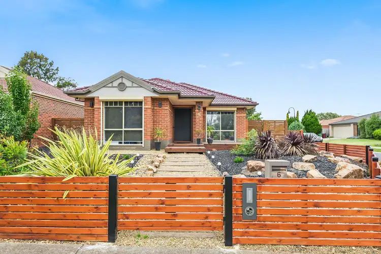 6 Bewley Way, Berwick VIC 3806