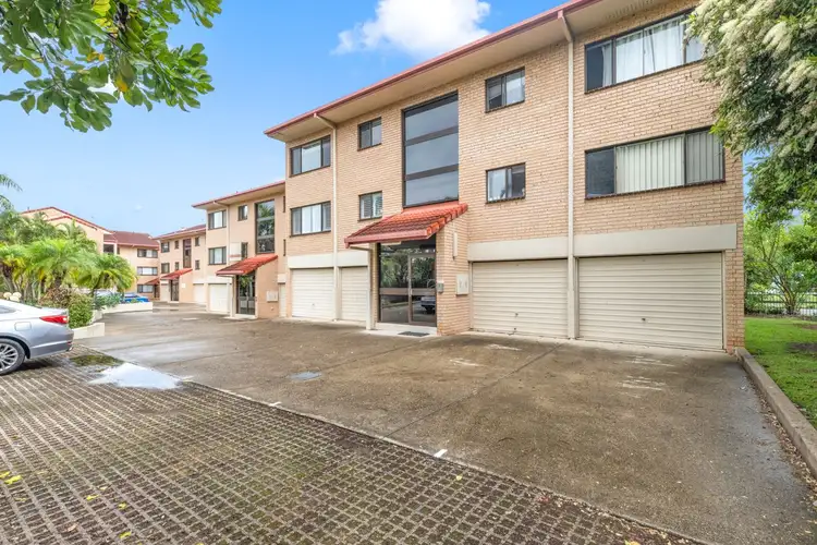 Main view of Homely unit listing, 24/127 Wynnum Esplanade, Wynnum QLD 4178