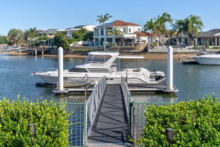 42 Intrepid Court, Newport QLD 4020