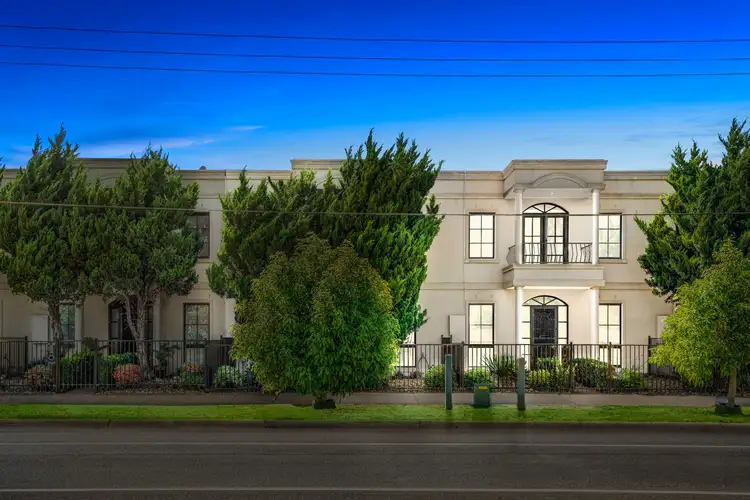 3/10 Edwards Road, Werribee VIC 3030