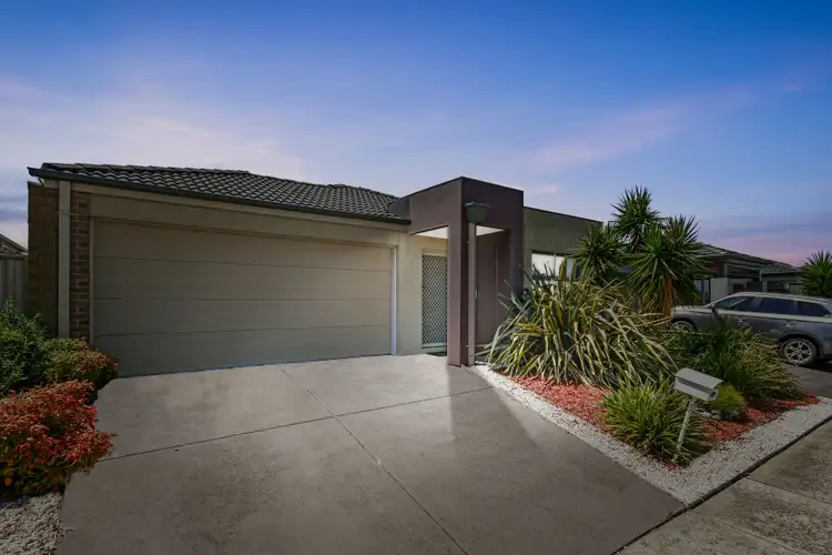 10 Rosella Avenue, Pakenham VIC 3810