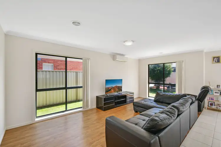 Fourth view of Homely house listing, 10 Rosella Avenue, Pakenham VIC 3810
