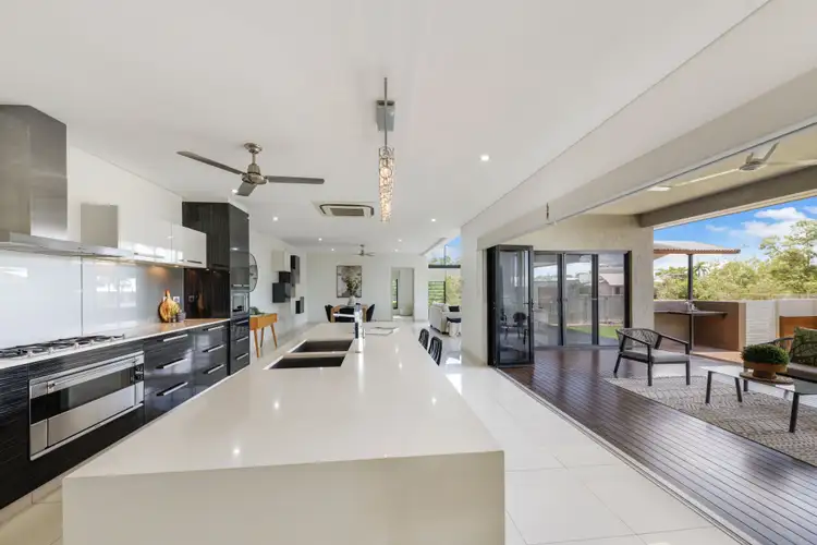 Fifth view of Homely semi-detached listing, 1/7 Gumimba Crescent, Lyons NT 810
