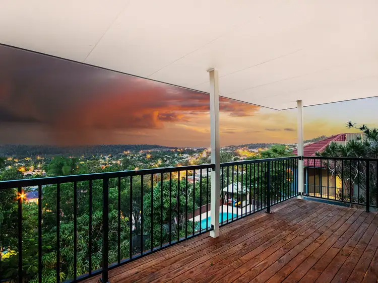 32 Palmerston Drive, Oxenford QLD 4210