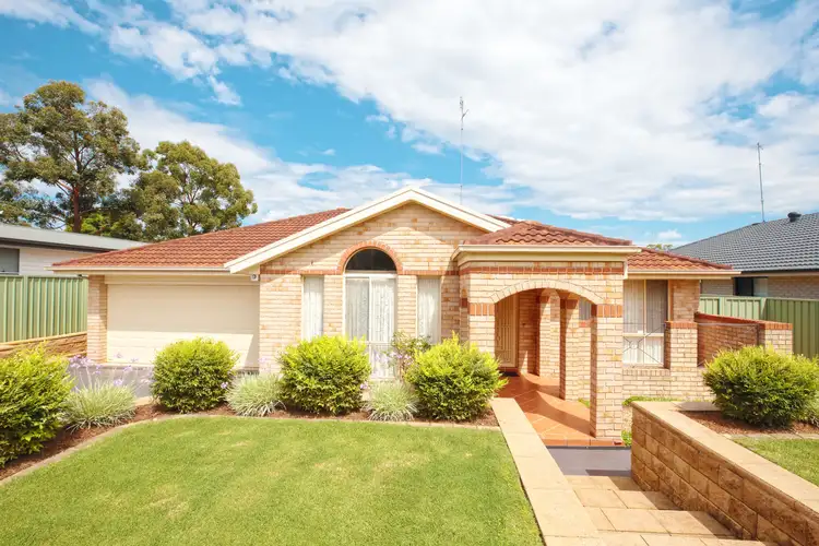 17 Orlander Avenue, Glenmore Park NSW 2745