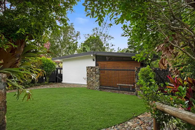 18 Bernarra Street, The Gap QLD 4061