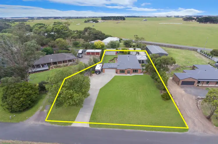 20 Albert Street, Woodford VIC 3281