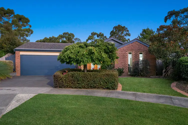 4 Roxy Close, Berwick VIC 3806