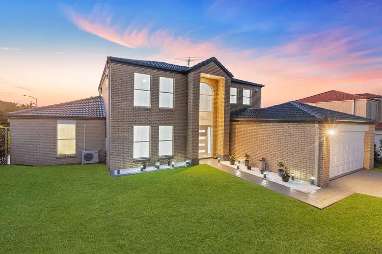 2 Maisie Place, Eight Mile Plains QLD 4113