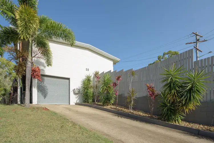 39 Hibiscus Avenue, Kin Kora QLD 4680