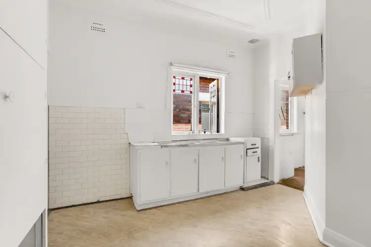 Third view of Homely apartment listing, 4/11 Market Street, Randwick NSW 2031