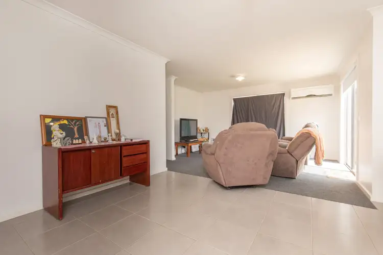 Second view of Homely house listing, 5 Immacolata Rise, Red Cliffs VIC 3496