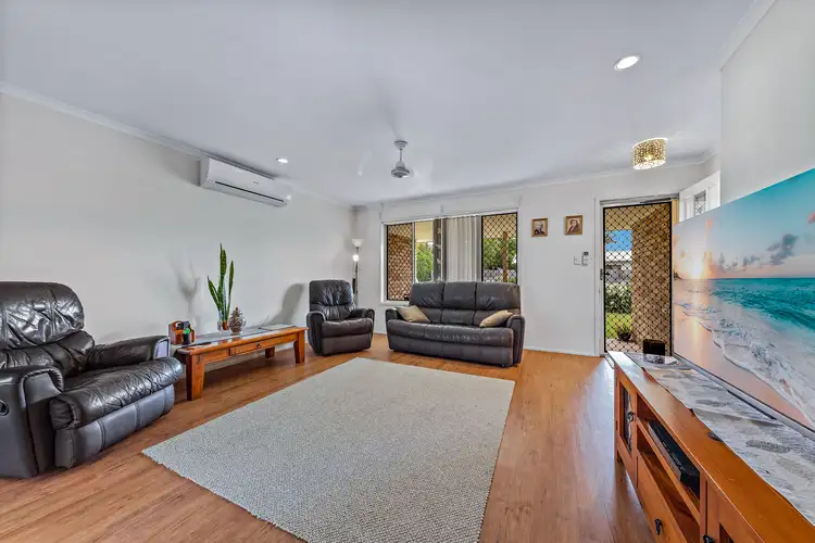 3 Manooka Drive, Cannonvale QLD 4802