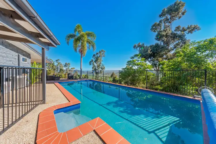 73 Staniland Drive